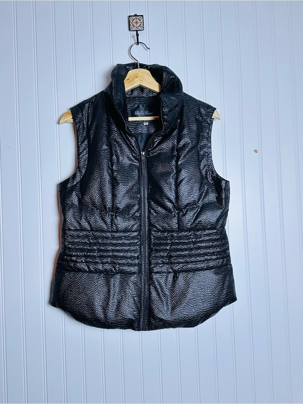 Belle Fare Women's Puffer Vest- Black Textured-M-Down Fully Zipped Small Pockets - Picture 3 of 11